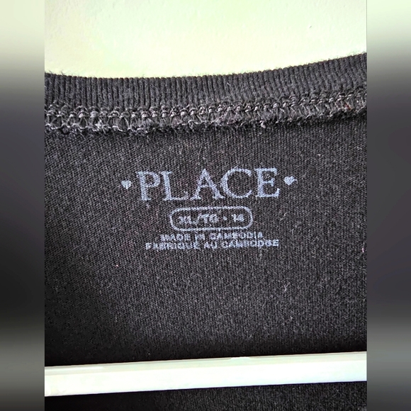 Children's Place Graphic Tee - Picture 2 of 3